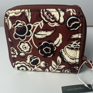 Vera Bradley NWT Small Zip Around Wallet Bubbly Flowers